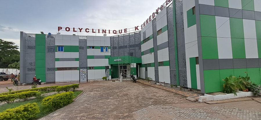 Polyclinique Kennedy — vue 02.jpg